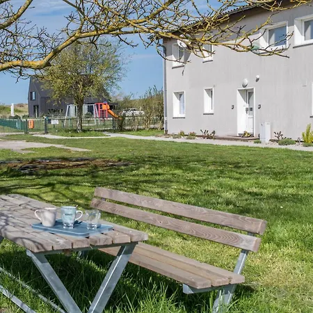 Apartment Strandnahe 4 *